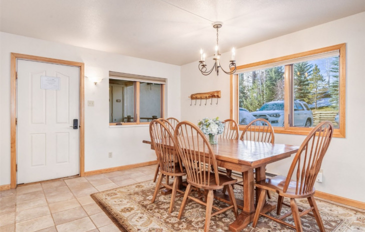 2320 Ski Trail Lane Photo