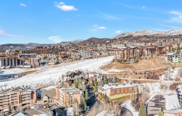 2320 Ski Trail Lane Photo