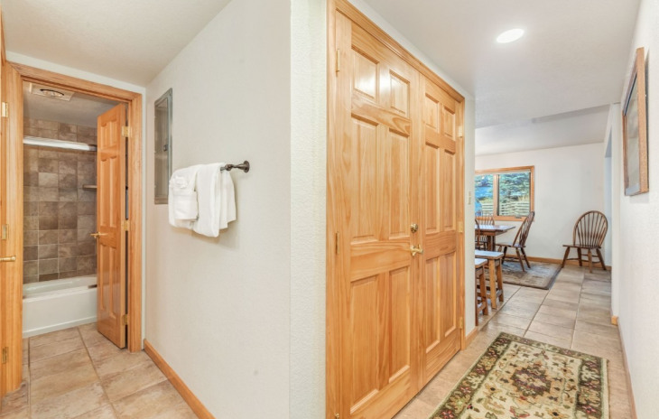 2320 Ski Trail Lane Photo