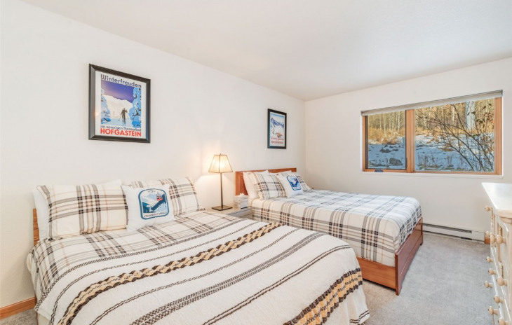 2320 Ski Trail Lane Photo