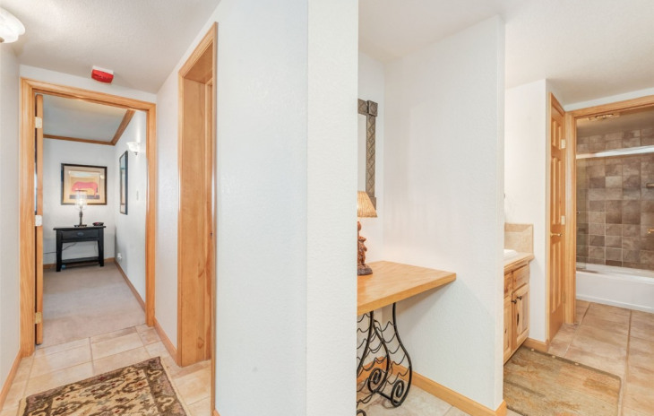 2320 Ski Trail Lane Photo