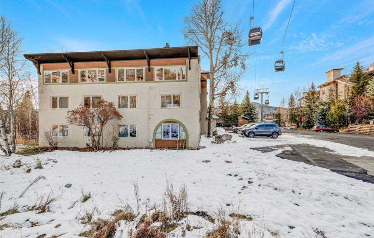 2320 Ski Trail Lane Photo