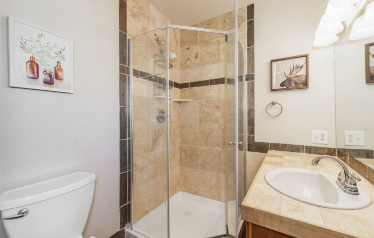 2915 Chinook Lane Photo