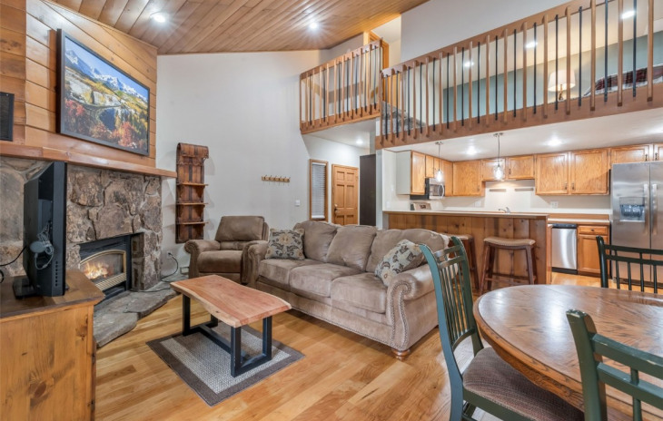 2915 Chinook Lane Photo
