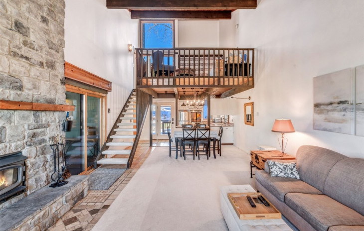 2470 Apres Ski Way Photo