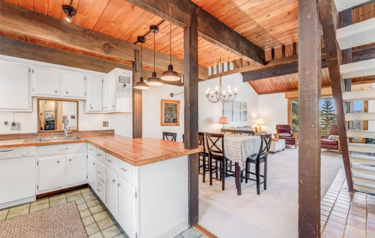 2470 Apres Ski Way Photo