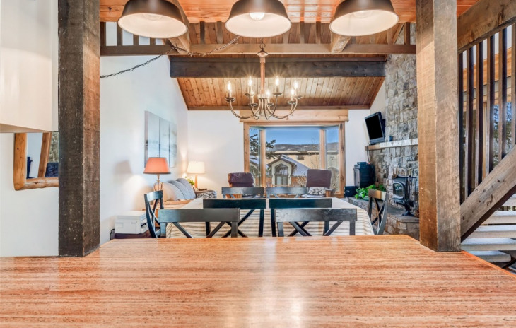 2470 Apres Ski Way Photo