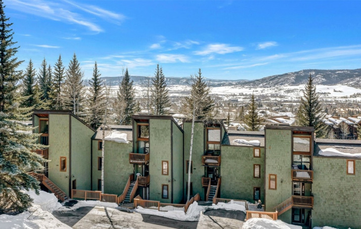 2470 Apres Ski Way Photo