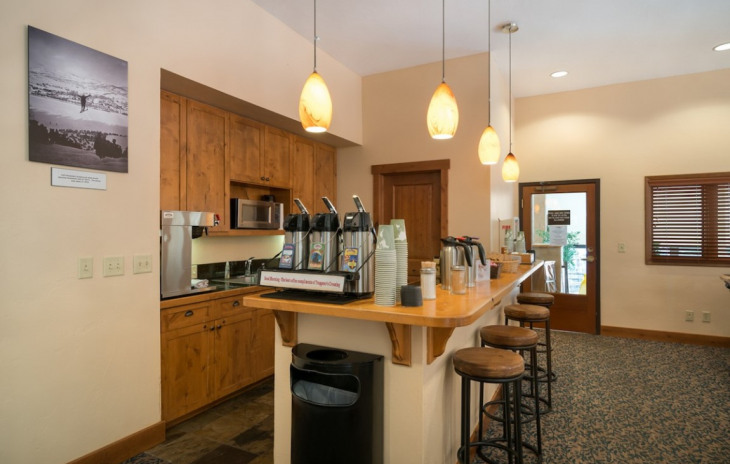 2800 Village Drive Photo