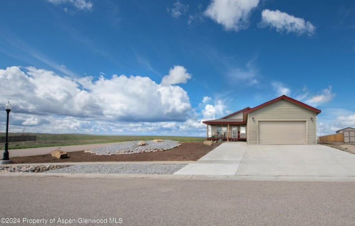 374 Lake View Road Photo