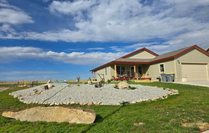 374 Lake View Road Photo