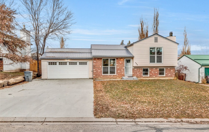 408 Meadowbrook Court Photo