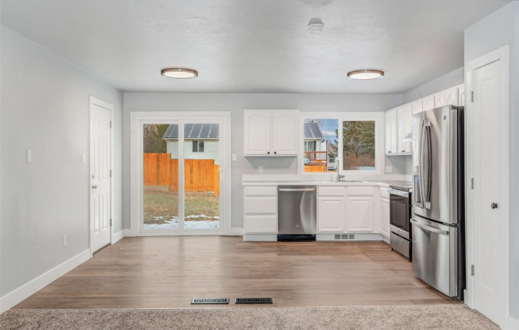 408 Meadowbrook Court Photo
