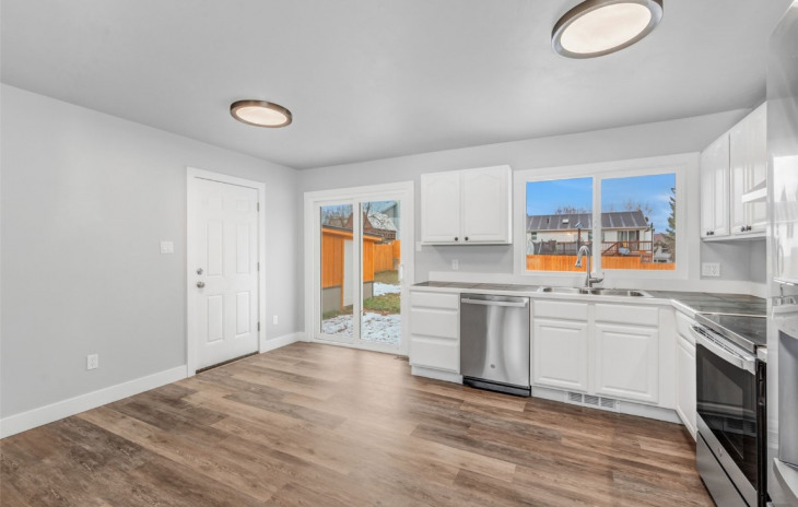 408 Meadowbrook Court Photo