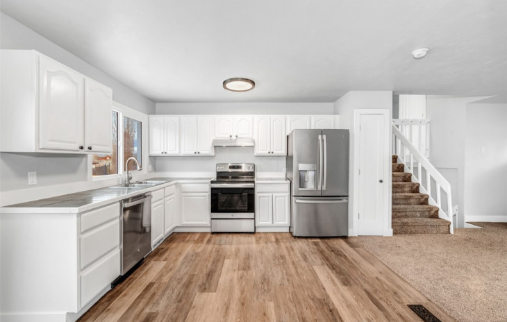 408 Meadowbrook Court Photo