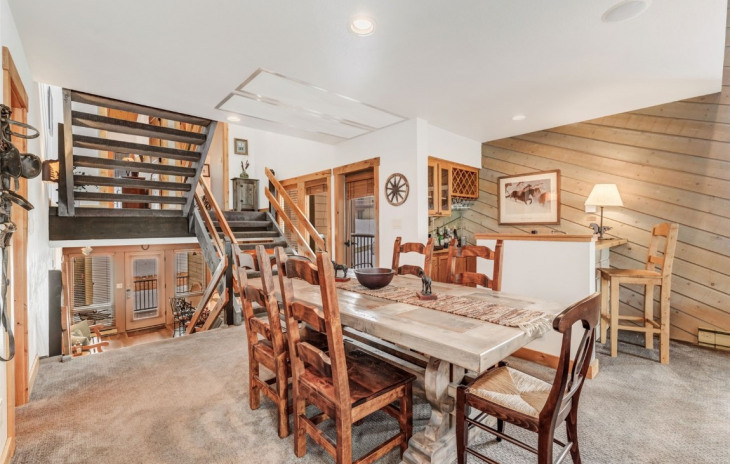 2315 Ski Trail Lane Photo