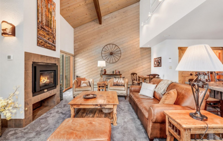 2315 Ski Trail Lane Photo