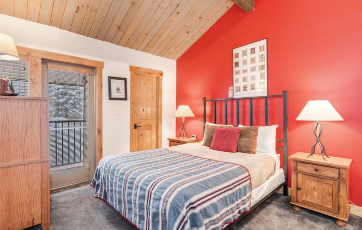 2315 Ski Trail Lane Photo