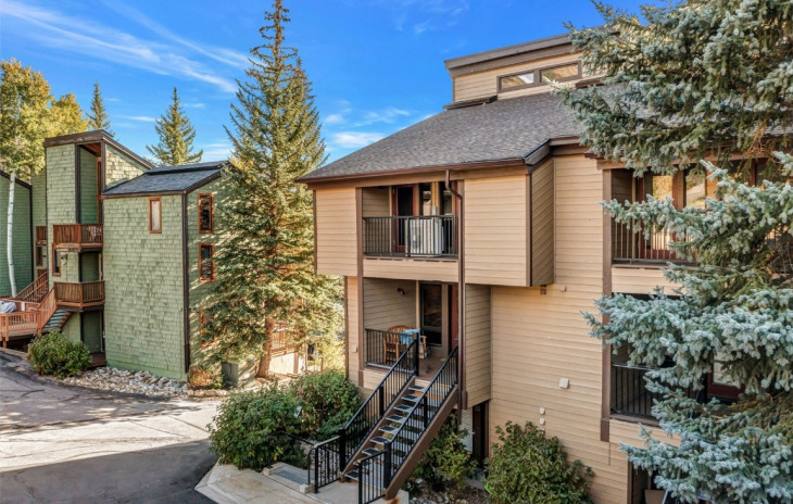 2315 Ski Trail Lane Photo