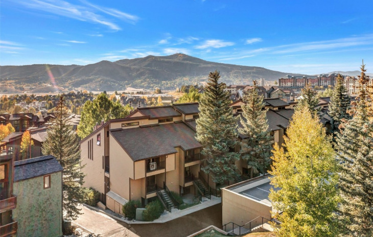 2315 Ski Trail Lane Photo