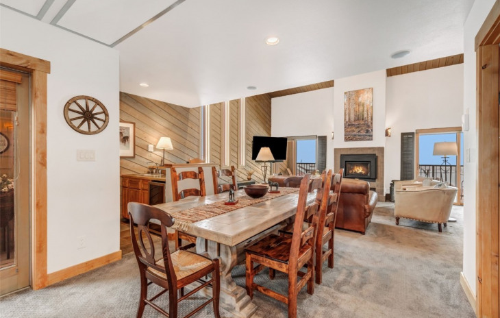 2315 Ski Trail Lane Photo