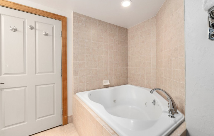 2300 Mount Werner Circle Photo