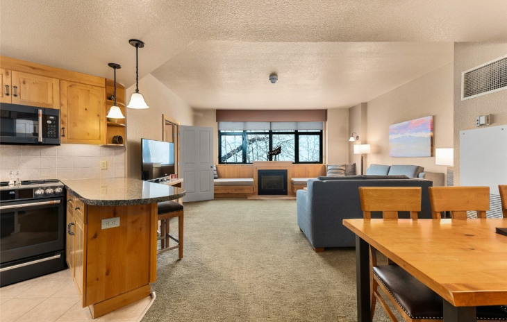 2300 Mount Werner Circle Photo