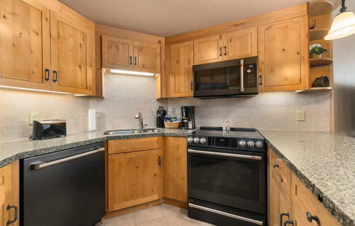 2300 Mount Werner Circle Photo