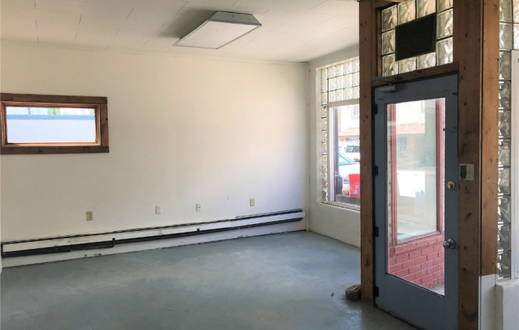 112 E Main Street Photo