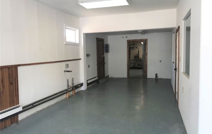 112 E Main Street Photo