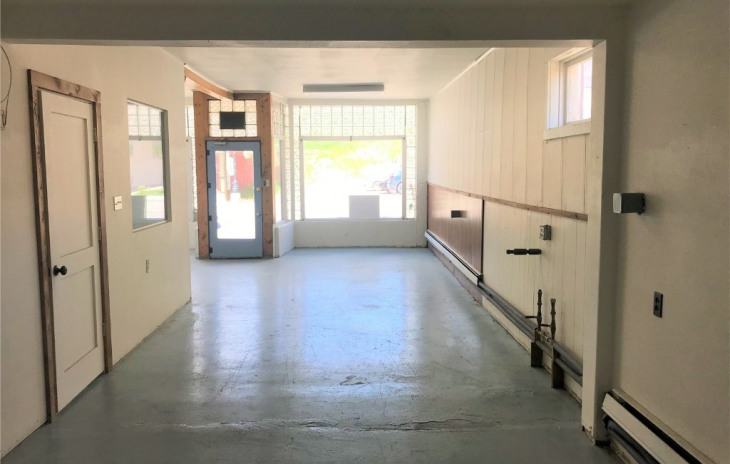 112 E Main Street Photo