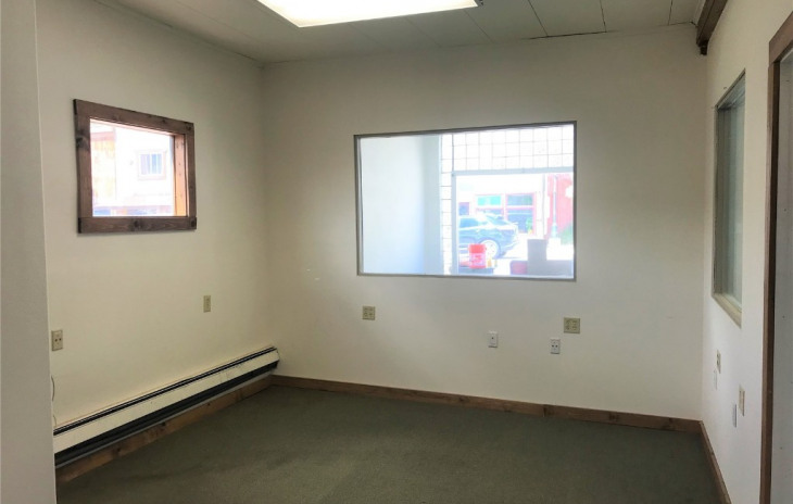 112 E Main Street Photo