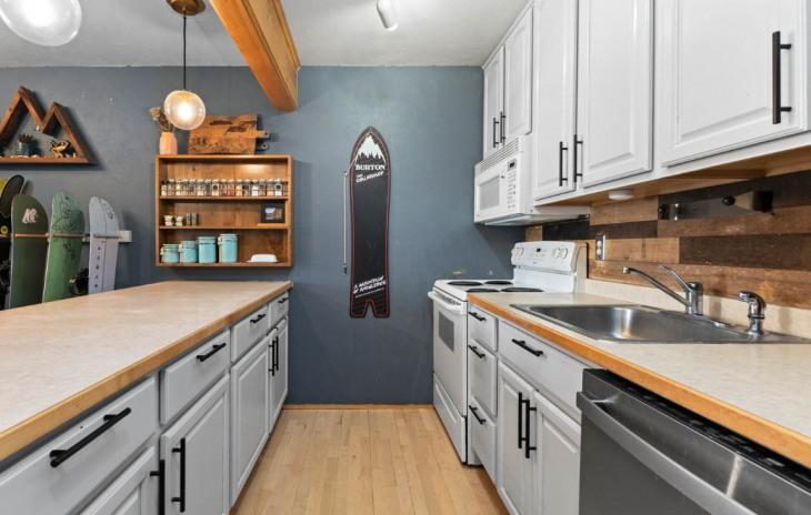 7 Cypress Court Photo
