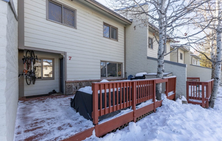 7 Cypress Court Photo