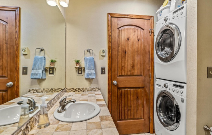 2885 Chinook Lane Photo
