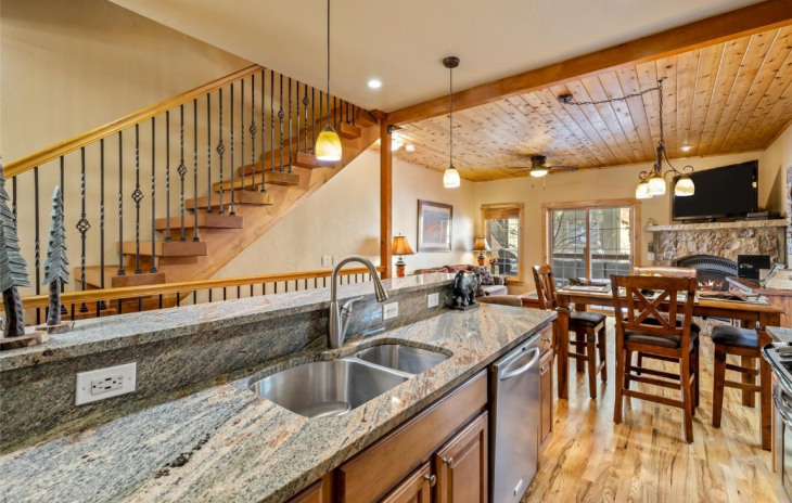 3058 Aspen Leaf Way Photo