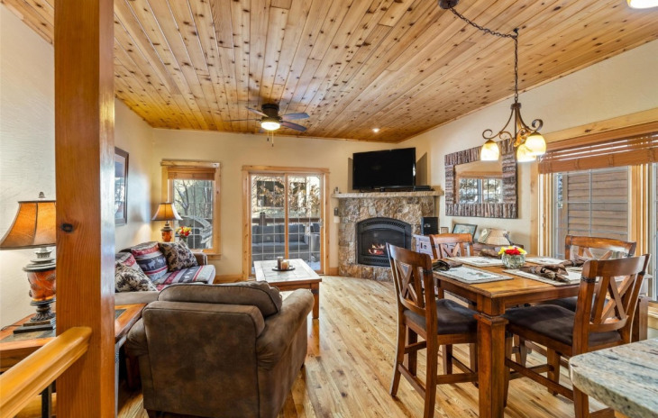3058 Aspen Leaf Way Photo