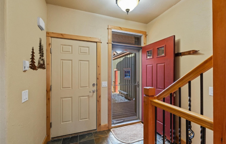 3058 Aspen Leaf Way Photo