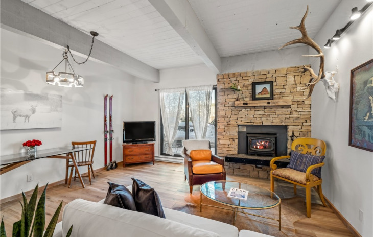 2375 Storm Meadows Drive Photo