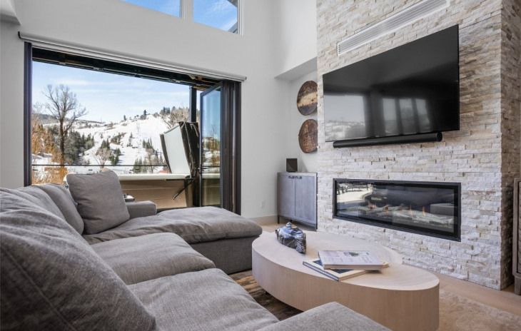 655 Yampa Street Photo