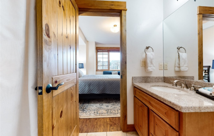 1110 Yampa Street Photo
