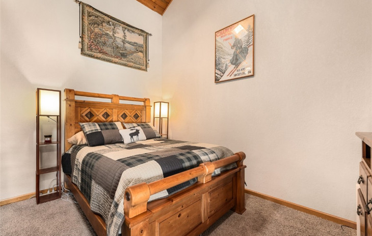 1149 Overlook Drive Photo