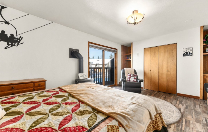 1149 Overlook Drive Photo