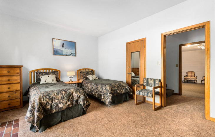 1149 Overlook Drive Photo