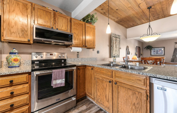 1149 Overlook Drive Photo