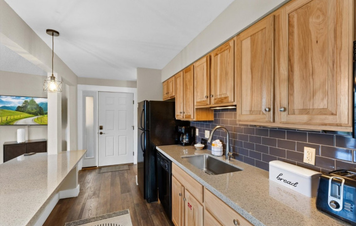 2955 Columbine Drive Photo