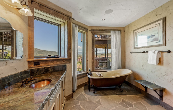 2555 Ski Trail Lane Photo
