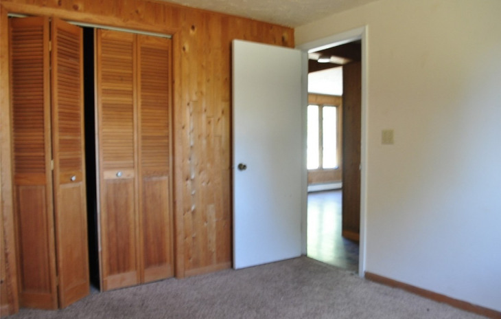 2669 Riverside Drive Photo