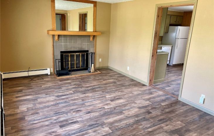 2669 Riverside Drive Photo