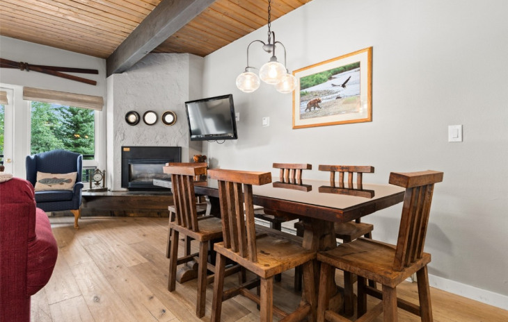 2322 Apres Ski Way Photo
